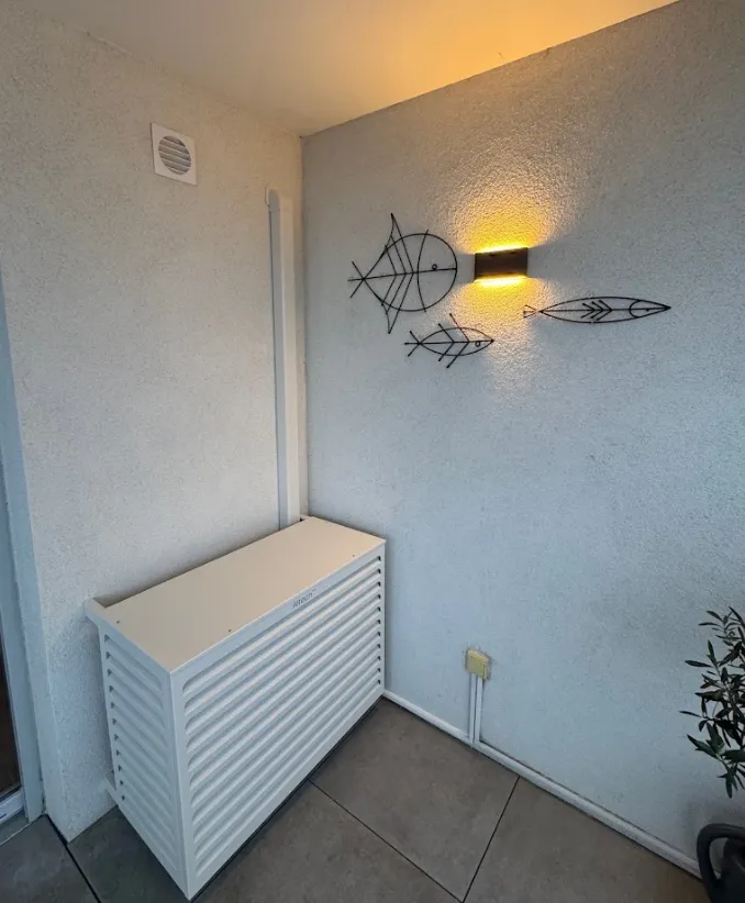Console intérieure de climatisation réversible à Marseille